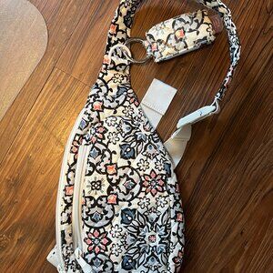 Vera Bradley Essential Compact Sling